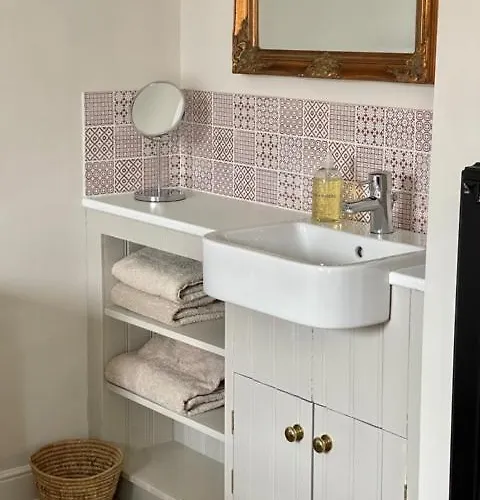 The Old Carriage House 別荘